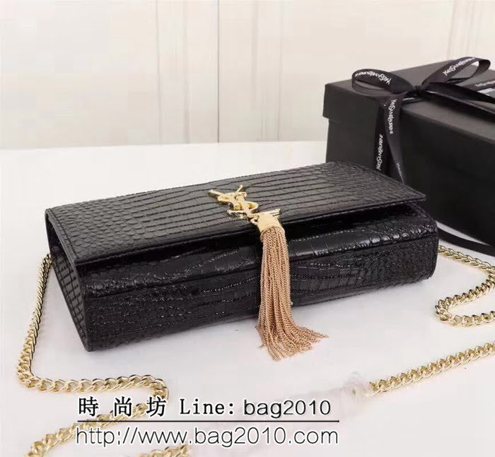 YSL聖羅蘭 經典金扣 鱷魚紋牛皮 時尚流蘇包 26700 YAS1125